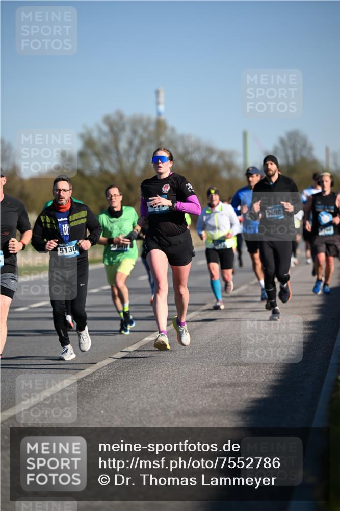 06.04.2025 - 44. Internationalen Wilhelmsburger Insellauf Dr. Thomas Lammeyer http://msf.ph/oto/7552786 06.04.2025 09:26:53 Laufen 5130, 5098 meine-sportfotos.de