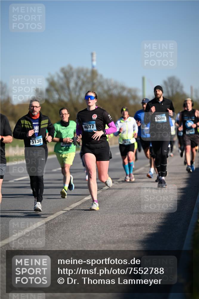 06.04.2025 - 44. Internationalen Wilhelmsburger Insellauf Dr. Thomas Lammeyer http://msf.ph/oto/7552788 06.04.2025 09:26:53 Laufen 4077, 5098, 5130 meine-sportfotos.de