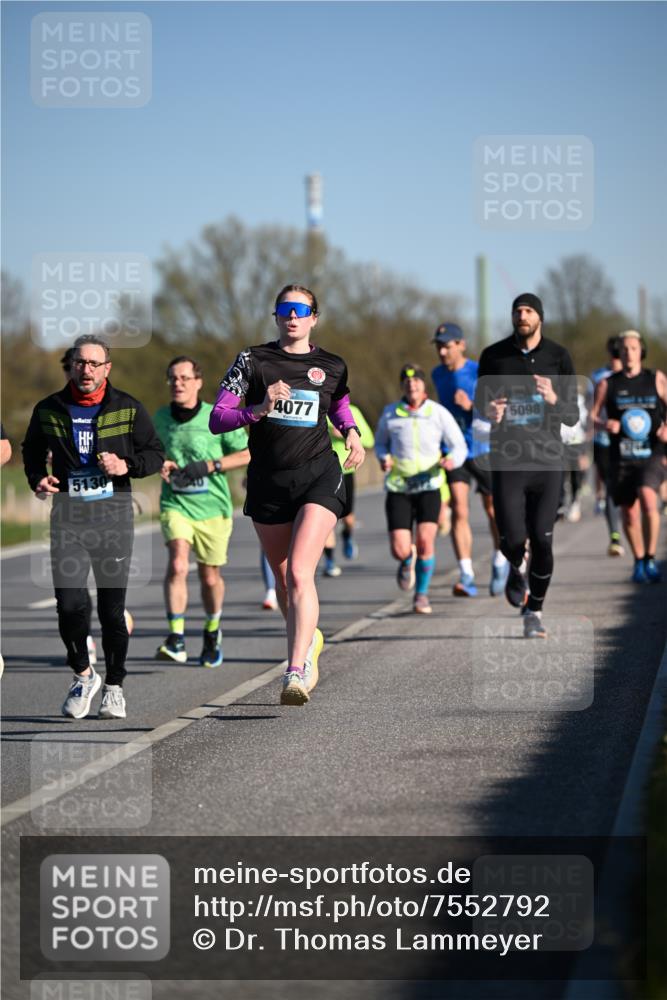 06.04.2025 - 44. Internationalen Wilhelmsburger Insellauf Dr. Thomas Lammeyer http://msf.ph/oto/7552792 06.04.2025 09:26:54 Laufen 5130, 4077, 5098 meine-sportfotos.de