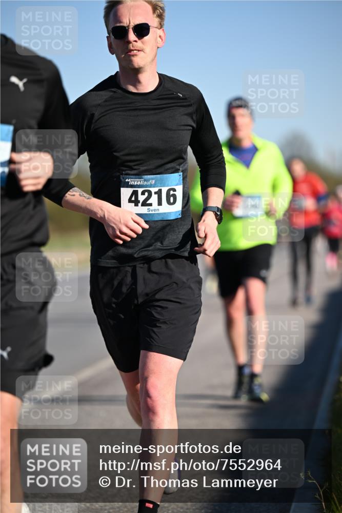 06.04.2025 - 44. Internationalen Wilhelmsburger Insellauf Dr. Thomas Lammeyer http://msf.ph/oto/7552964 06.04.2025 09:27:07 Laufen 4216 meine-sportfotos.de