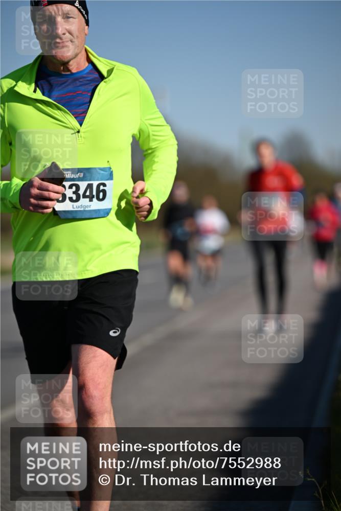06.04.2025 - 44. Internationalen Wilhelmsburger Insellauf Dr. Thomas Lammeyer http://msf.ph/oto/7552988 06.04.2025 09:27:10 Laufen 346 meine-sportfotos.de