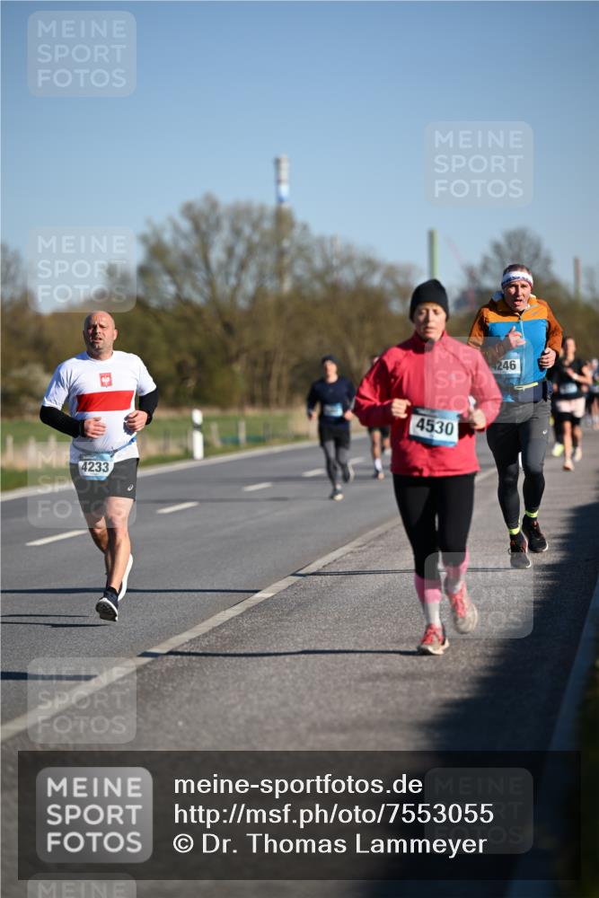 06.04.2025 - 44. Internationalen Wilhelmsburger Insellauf Dr. Thomas Lammeyer http://msf.ph/oto/7553055 06.04.2025 09:27:16 Laufen 4233, 4530, 4246 meine-sportfotos.de