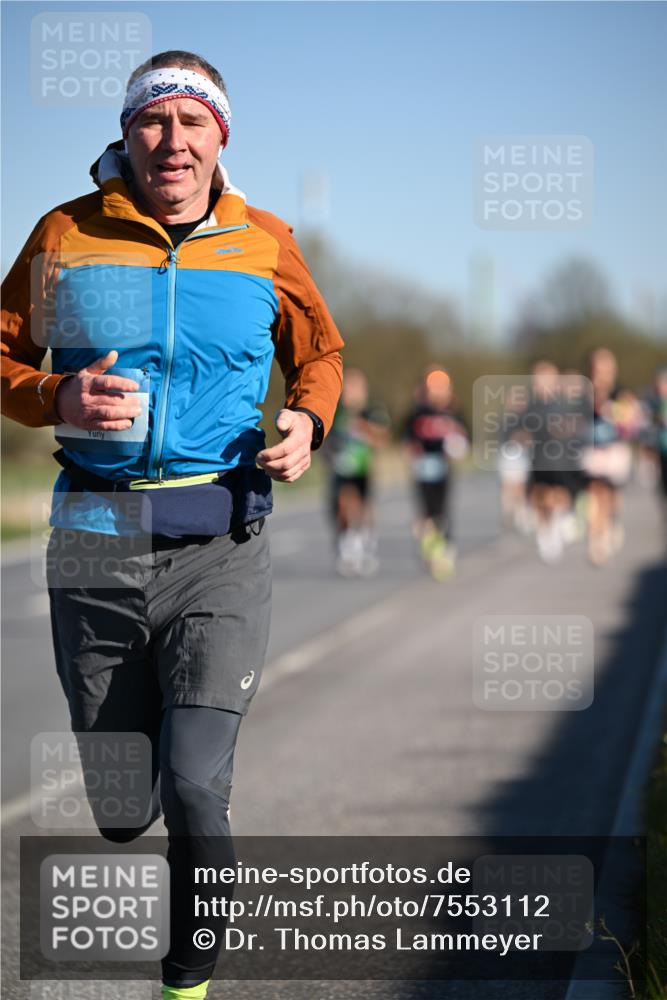 06.04.2025 - 44. Internationalen Wilhelmsburger Insellauf Dr. Thomas Lammeyer http://msf.ph/oto/7553112 06.04.2025 09:27:21 Laufen  meine-sportfotos.de