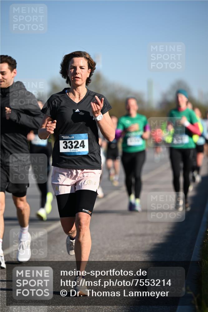 06.04.2025 - 44. Internationalen Wilhelmsburger Insellauf Dr. Thomas Lammeyer http://msf.ph/oto/7553214 06.04.2025 09:27:29 Laufen 3324 meine-sportfotos.de