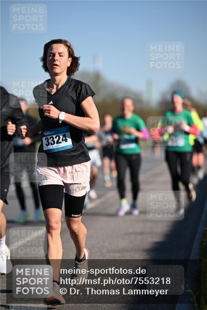 06.04.2025 - 44. Internationalen Wilhelmsburger Insellauf Dr. Thomas Lammeyer http://msf.ph/oto/7553218 06.04.2025 09:27:29 Laufen 3324 meine-sportfotos.de