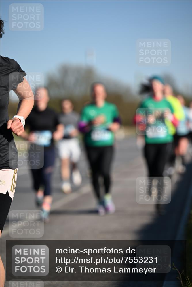 06.04.2025 - 44. Internationalen Wilhelmsburger Insellauf Dr. Thomas Lammeyer http://msf.ph/oto/7553231 06.04.2025 09:27:30 Laufen  meine-sportfotos.de