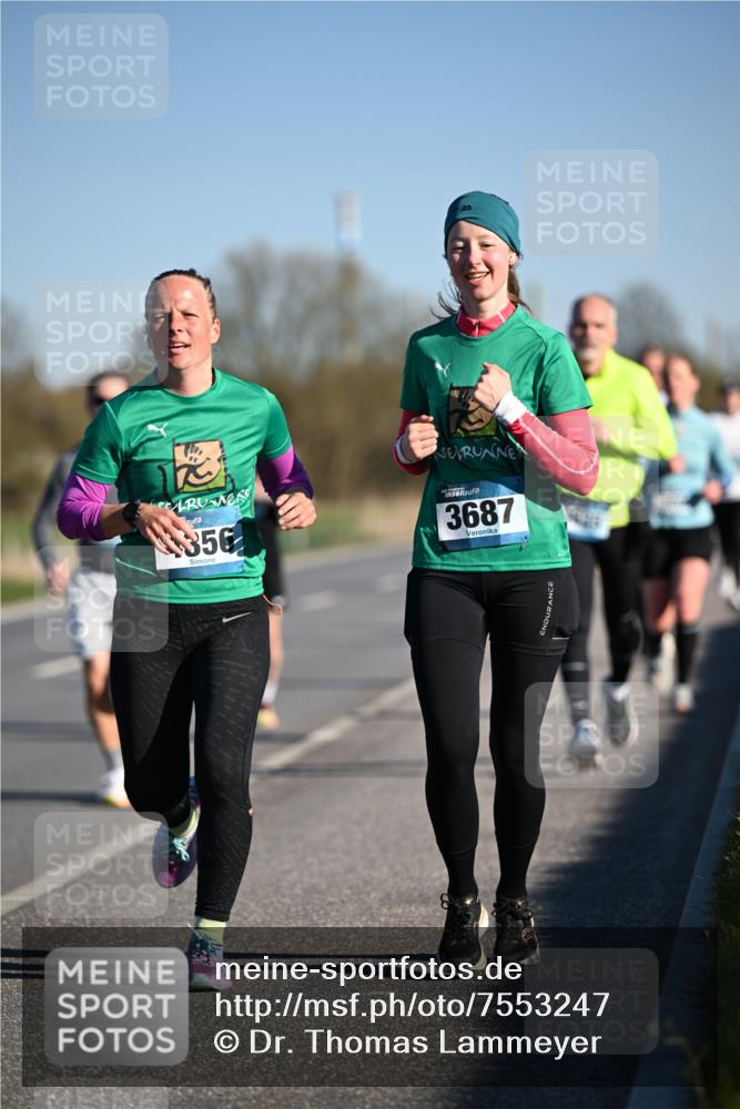 06.04.2025 - 44. Internationalen Wilhelmsburger Insellauf Dr. Thomas Lammeyer http://msf.ph/oto/7553247 06.04.2025 09:27:32 Laufen 356, 3687 meine-sportfotos.de