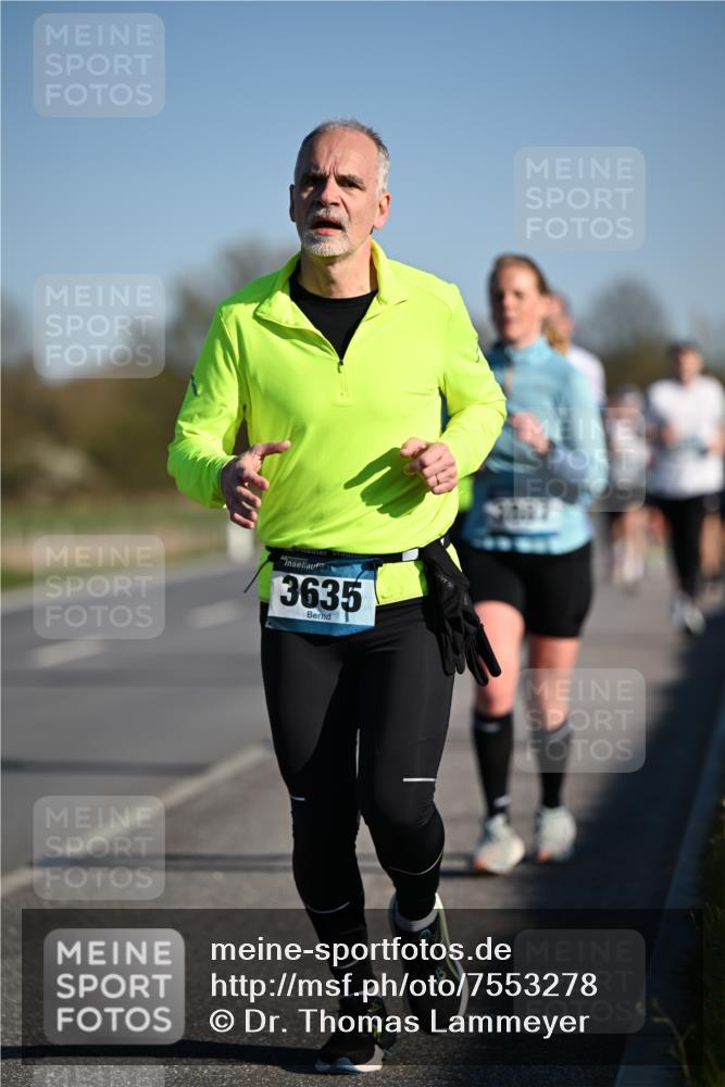 06.04.2025 - 44. Internationalen Wilhelmsburger Insellauf Dr. Thomas Lammeyer http://msf.ph/oto/7553278 06.04.2025 09:27:35 Laufen 44, 3635 meine-sportfotos.de