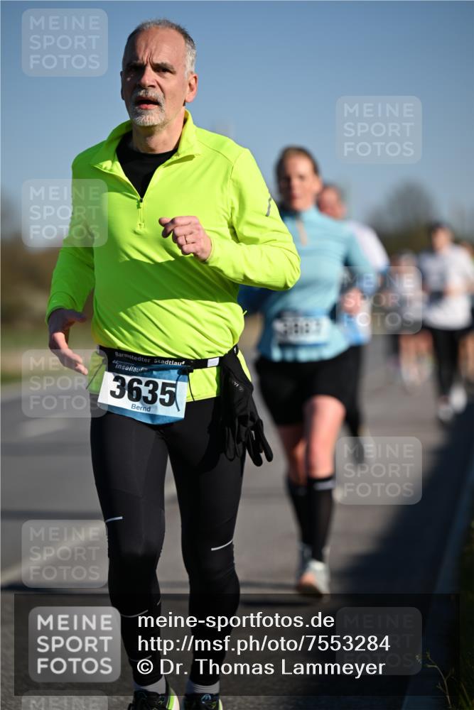 06.04.2025 - 44. Internationalen Wilhelmsburger Insellauf Dr. Thomas Lammeyer http://msf.ph/oto/7553284 06.04.2025 09:27:35 Laufen 3635 meine-sportfotos.de