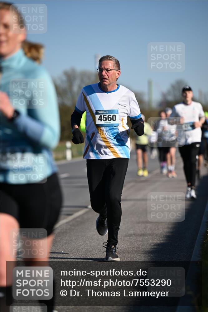 06.04.2025 - 44. Internationalen Wilhelmsburger Insellauf Dr. Thomas Lammeyer http://msf.ph/oto/7553290 06.04.2025 09:27:37 Laufen 4560 meine-sportfotos.de