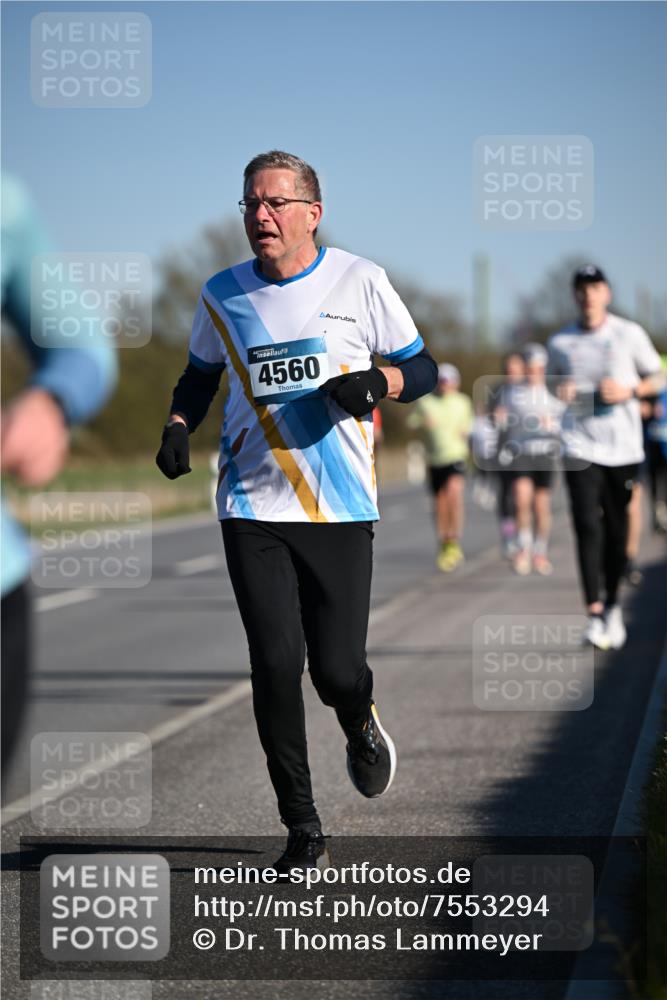 06.04.2025 - 44. Internationalen Wilhelmsburger Insellauf Dr. Thomas Lammeyer http://msf.ph/oto/7553294 06.04.2025 09:27:37 Laufen 4560 meine-sportfotos.de