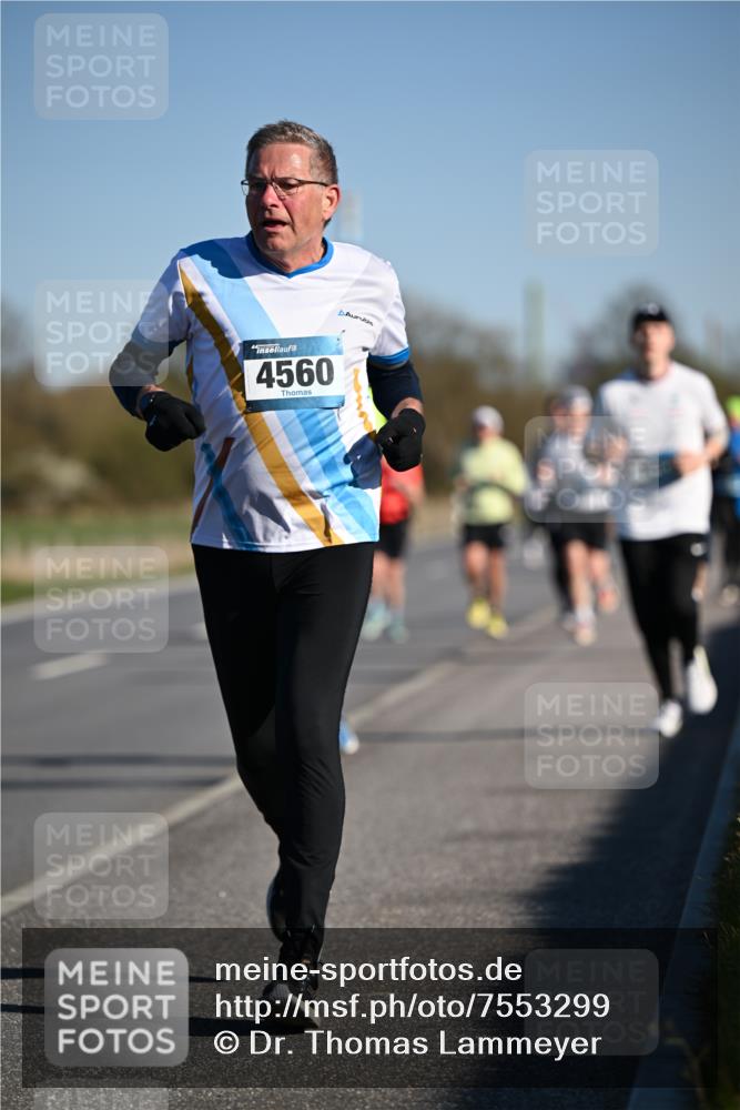 06.04.2025 - 44. Internationalen Wilhelmsburger Insellauf Dr. Thomas Lammeyer http://msf.ph/oto/7553299 06.04.2025 09:27:38 Laufen 4560 meine-sportfotos.de