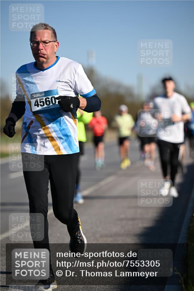 06.04.2025 - 44. Internationalen Wilhelmsburger Insellauf Dr. Thomas Lammeyer http://msf.ph/oto/7553305 06.04.2025 09:27:38 Laufen 4560 meine-sportfotos.de