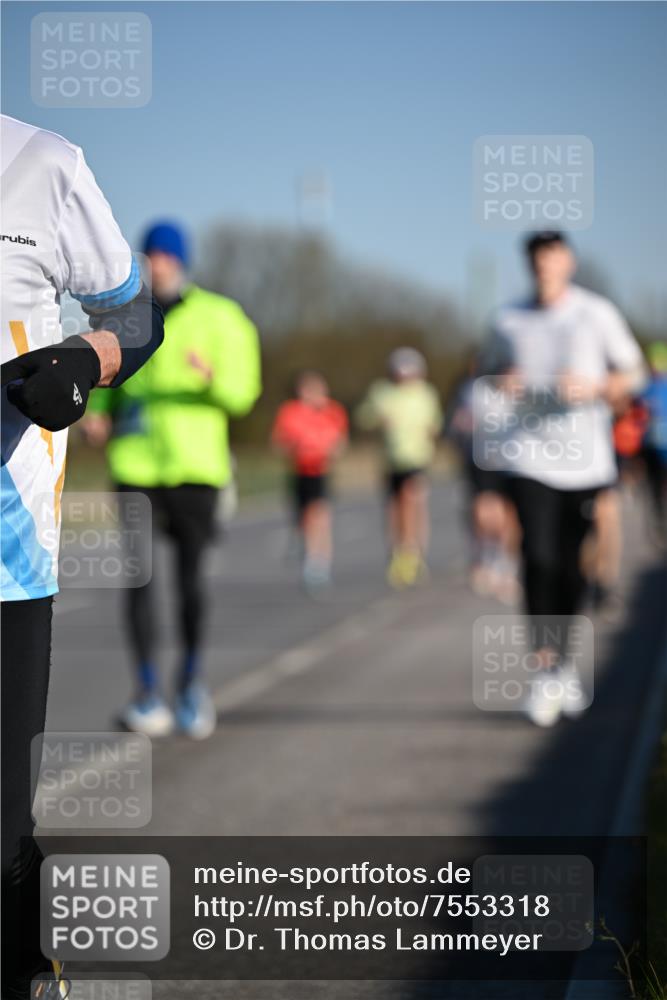 06.04.2025 - 44. Internationalen Wilhelmsburger Insellauf Dr. Thomas Lammeyer http://msf.ph/oto/7553318 06.04.2025 09:27:39 Laufen  meine-sportfotos.de