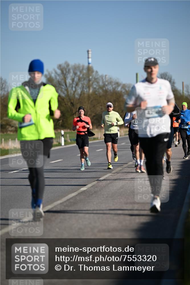 06.04.2025 - 44. Internationalen Wilhelmsburger Insellauf Dr. Thomas Lammeyer http://msf.ph/oto/7553320 06.04.2025 09:27:39 Laufen  meine-sportfotos.de