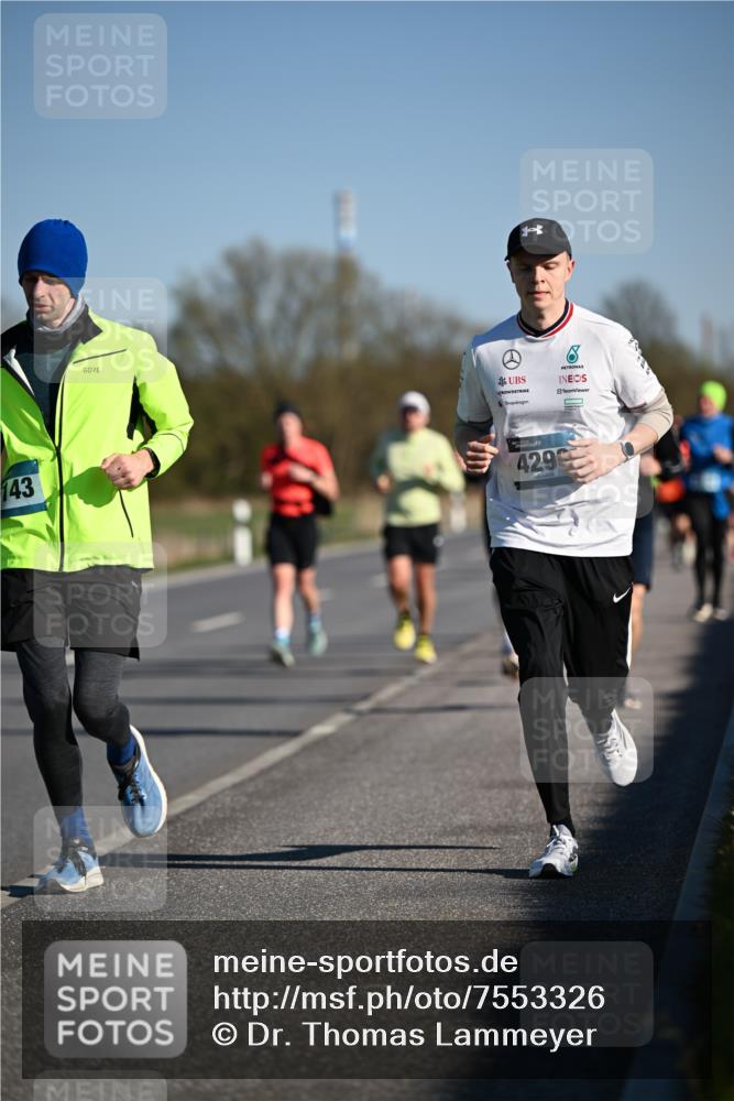 06.04.2025 - 44. Internationalen Wilhelmsburger Insellauf Dr. Thomas Lammeyer http://msf.ph/oto/7553326 06.04.2025 09:27:40 Laufen  meine-sportfotos.de