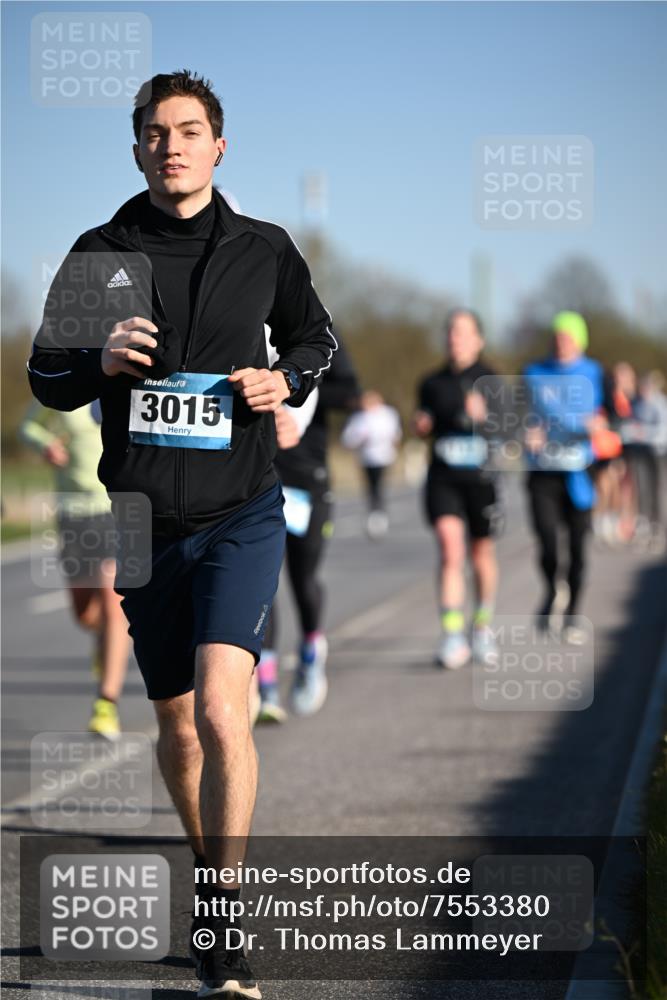 06.04.2025 - 44. Internationalen Wilhelmsburger Insellauf Dr. Thomas Lammeyer http://msf.ph/oto/7553380 06.04.2025 09:27:44 Laufen 3015 meine-sportfotos.de