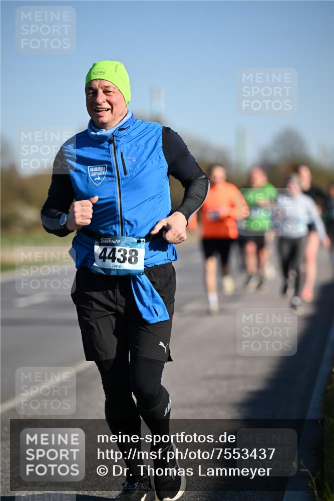 06.04.2025 - 44. Internationalen Wilhelmsburger Insellauf Dr. Thomas Lammeyer http://msf.ph/oto/7553437 06.04.2025 09:27:49 Laufen 4438 meine-sportfotos.de