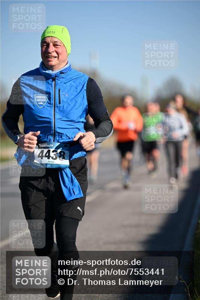 06.04.2025 - 44. Internationalen Wilhelmsburger Insellauf Dr. Thomas Lammeyer http://msf.ph/oto/7553441 06.04.2025 09:27:49 Laufen 4438 meine-sportfotos.de