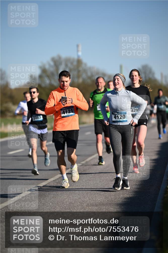 06.04.2025 - 44. Internationalen Wilhelmsburger Insellauf Dr. Thomas Lammeyer http://msf.ph/oto/7553476 06.04.2025 09:27:51 Laufen 4121, 4120, 429 meine-sportfotos.de