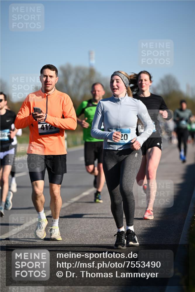 06.04.2025 - 44. Internationalen Wilhelmsburger Insellauf Dr. Thomas Lammeyer http://msf.ph/oto/7553490 06.04.2025 09:27:52 Laufen 86, 412, 20 meine-sportfotos.de