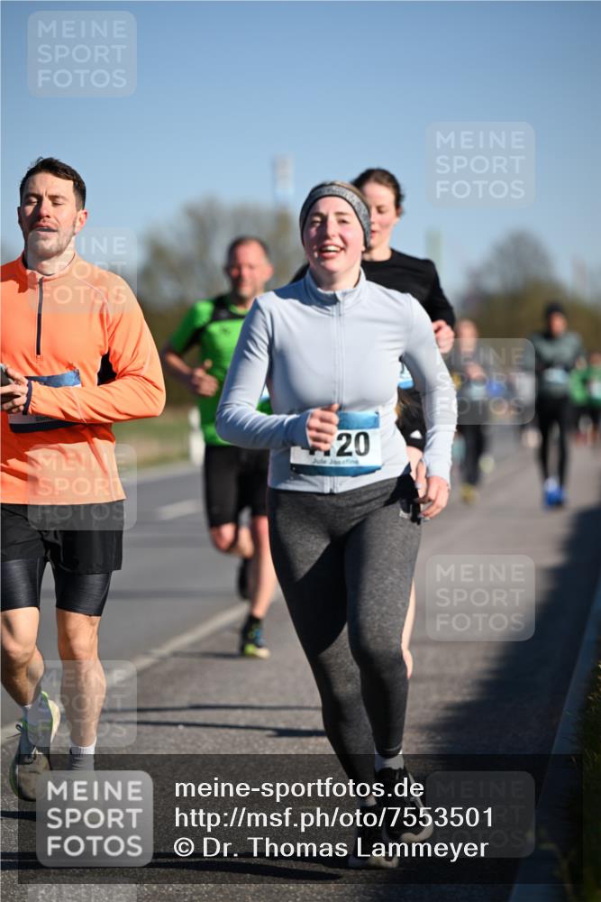 06.04.2025 - 44. Internationalen Wilhelmsburger Insellauf Dr. Thomas Lammeyer http://msf.ph/oto/7553501 06.04.2025 09:27:53 Laufen 20 meine-sportfotos.de