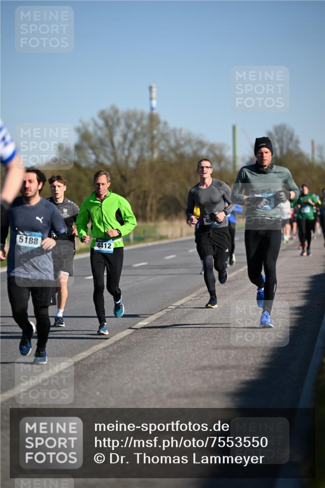 06.04.2025 - 44. Internationalen Wilhelmsburger Insellauf Dr. Thomas Lammeyer http://msf.ph/oto/7553550 06.04.2025 09:27:58 Laufen 5188, 4412 meine-sportfotos.de