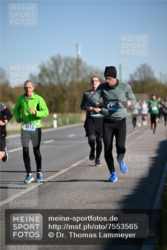 06.04.2025 - 44. Internationalen Wilhelmsburger Insellauf Dr. Thomas Lammeyer http://msf.ph/oto/7553565 06.04.2025 09:27:59 Laufen 4412, 4481 meine-sportfotos.de