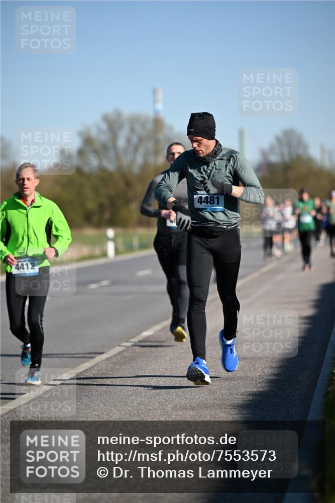 06.04.2025 - 44. Internationalen Wilhelmsburger Insellauf Dr. Thomas Lammeyer http://msf.ph/oto/7553573 06.04.2025 09:27:59 Laufen 4412, 4481 meine-sportfotos.de