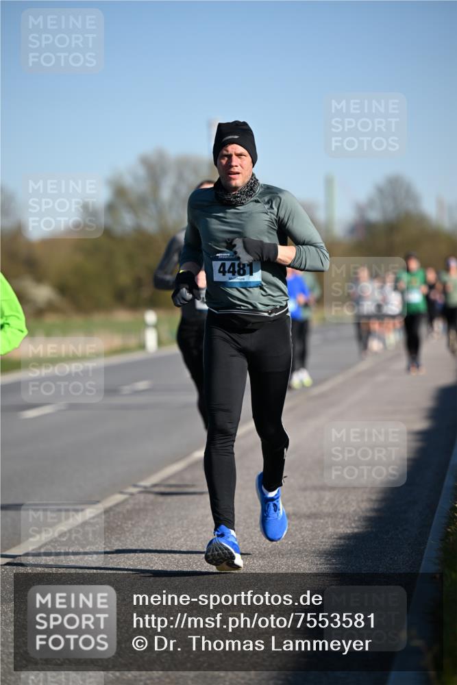 06.04.2025 - 44. Internationalen Wilhelmsburger Insellauf Dr. Thomas Lammeyer http://msf.ph/oto/7553581 06.04.2025 09:28:00 Laufen 4481 meine-sportfotos.de