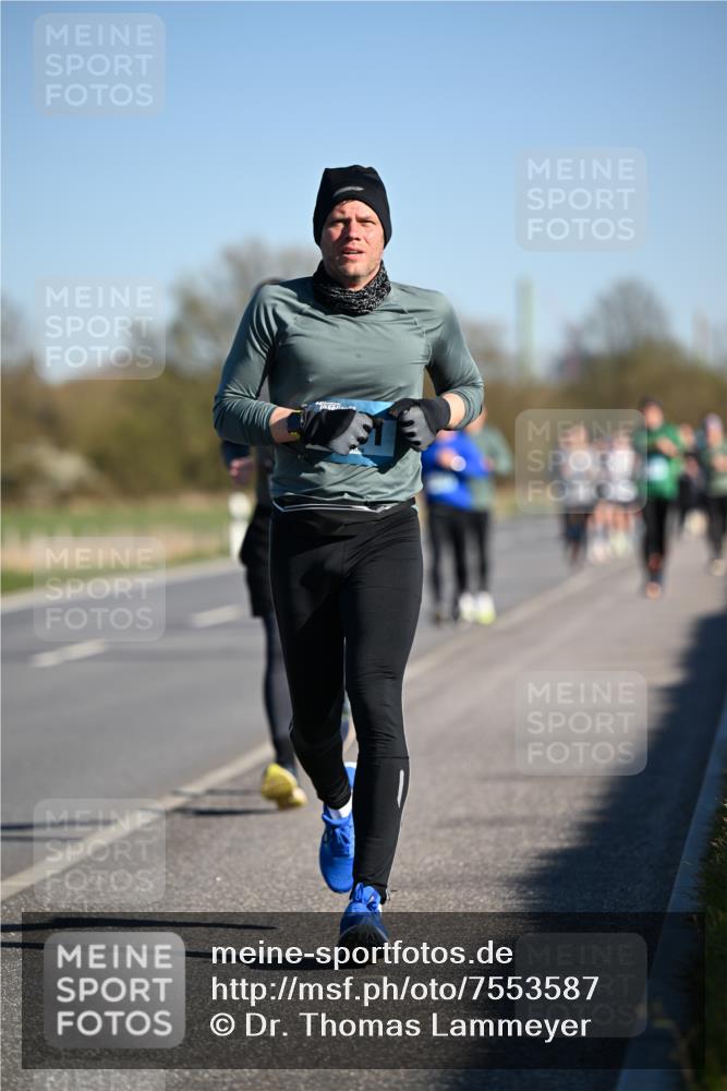 06.04.2025 - 44. Internationalen Wilhelmsburger Insellauf Dr. Thomas Lammeyer http://msf.ph/oto/7553587 06.04.2025 09:28:00 Laufen  meine-sportfotos.de