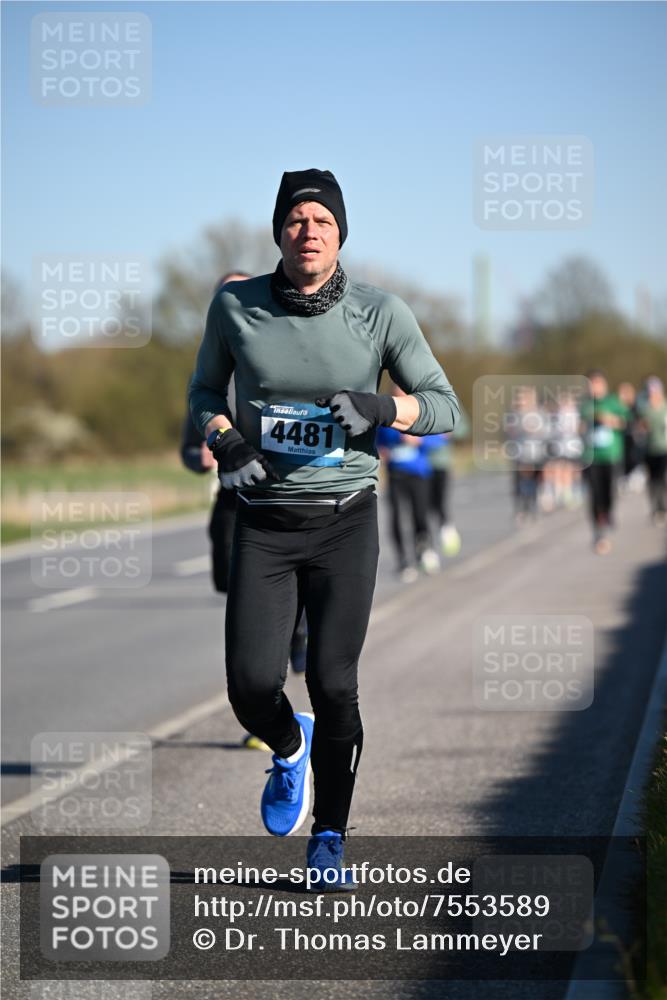 06.04.2025 - 44. Internationalen Wilhelmsburger Insellauf Dr. Thomas Lammeyer http://msf.ph/oto/7553589 06.04.2025 09:28:01 Laufen 4481 meine-sportfotos.de