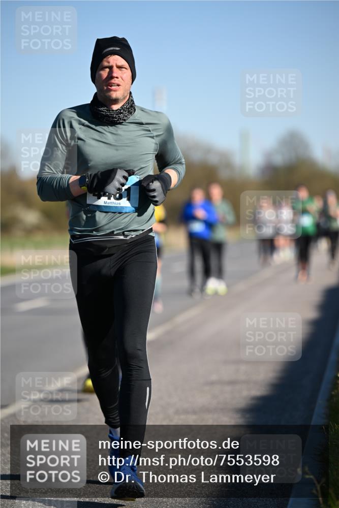 06.04.2025 - 44. Internationalen Wilhelmsburger Insellauf Dr. Thomas Lammeyer http://msf.ph/oto/7553598 06.04.2025 09:28:01 Laufen  meine-sportfotos.de