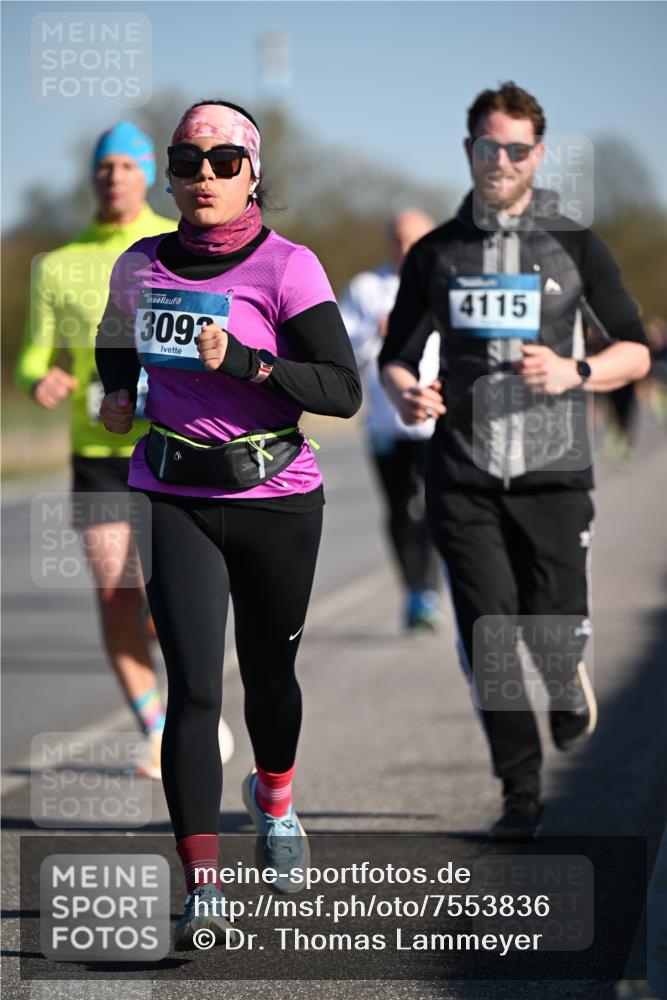 06.04.2025 - 44. Internationalen Wilhelmsburger Insellauf Dr. Thomas Lammeyer http://msf.ph/oto/7553836 06.04.2025 09:28:27 Laufen 3092, 4115 meine-sportfotos.de