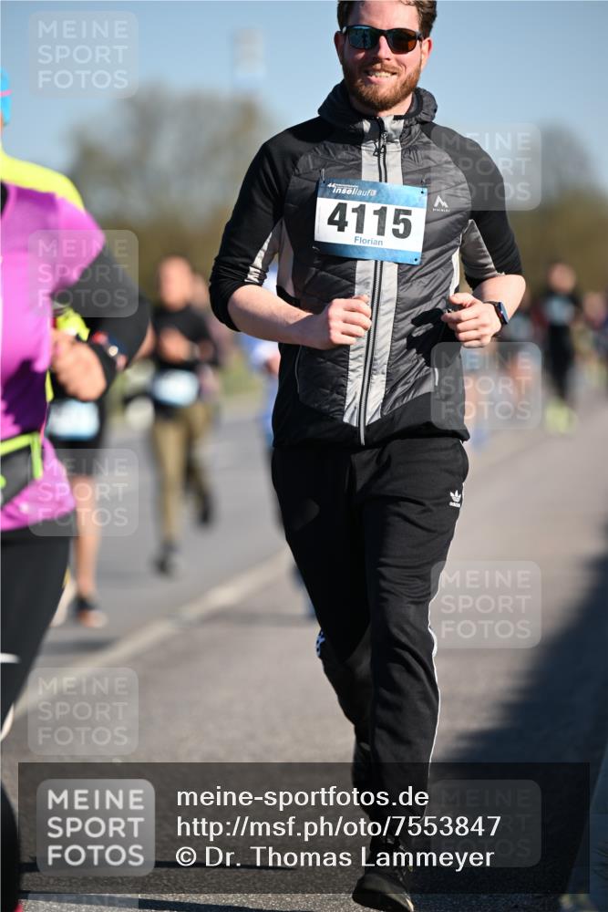 06.04.2025 - 44. Internationalen Wilhelmsburger Insellauf Dr. Thomas Lammeyer http://msf.ph/oto/7553847 06.04.2025 09:28:28 Laufen 4115 meine-sportfotos.de