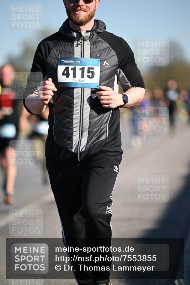 06.04.2025 - 44. Internationalen Wilhelmsburger Insellauf Dr. Thomas Lammeyer http://msf.ph/oto/7553855 06.04.2025 09:28:29 Laufen 4115 meine-sportfotos.de