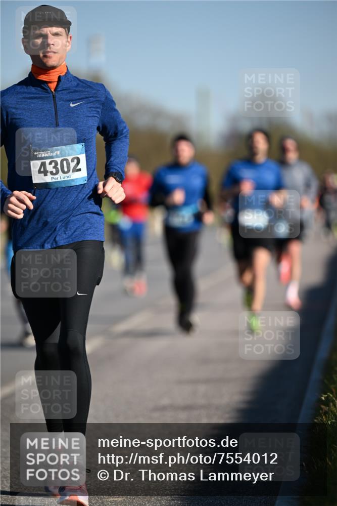 06.04.2025 - 44. Internationalen Wilhelmsburger Insellauf Dr. Thomas Lammeyer http://msf.ph/oto/7554012 06.04.2025 09:28:43 Laufen 4302 meine-sportfotos.de