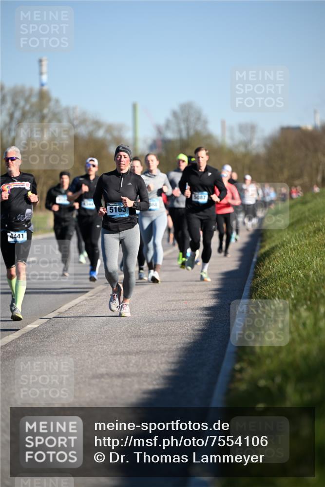 06.04.2025 - 44. Internationalen Wilhelmsburger Insellauf Dr. Thomas Lammeyer http://msf.ph/oto/7554106 06.04.2025 09:28:59 Laufen 4441, 5163, 5087 meine-sportfotos.de