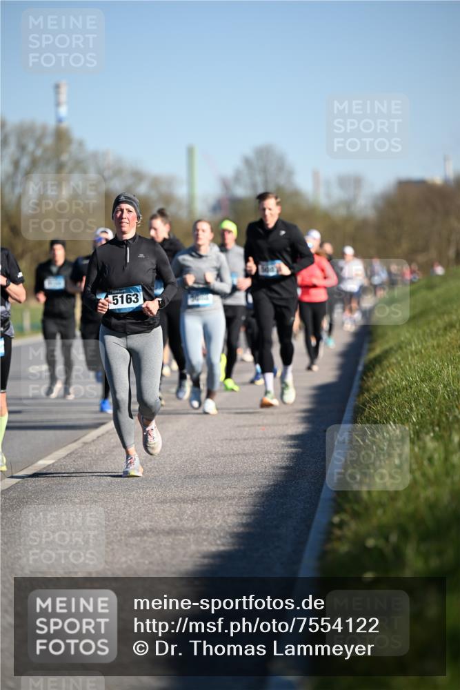 06.04.2025 - 44. Internationalen Wilhelmsburger Insellauf Dr. Thomas Lammeyer http://msf.ph/oto/7554122 06.04.2025 09:28:59 Laufen 5163 meine-sportfotos.de