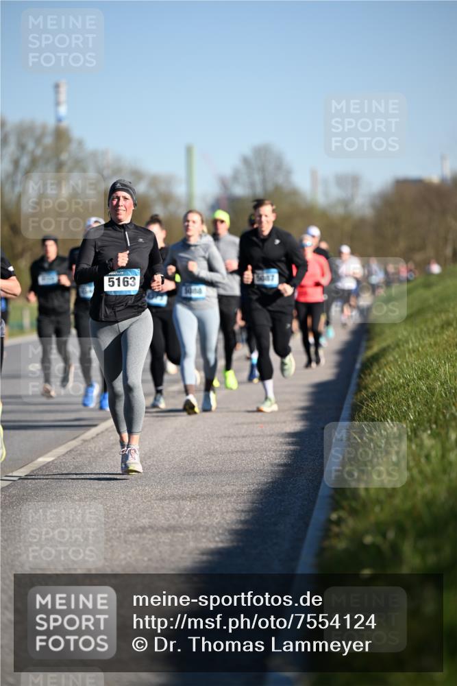 06.04.2025 - 44. Internationalen Wilhelmsburger Insellauf Dr. Thomas Lammeyer http://msf.ph/oto/7554124 06.04.2025 09:29:00 Laufen 5163 meine-sportfotos.de