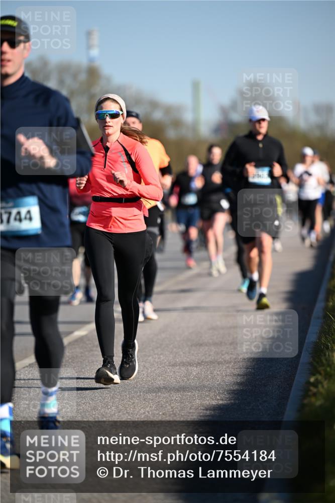 06.04.2025 - 44. Internationalen Wilhelmsburger Insellauf Dr. Thomas Lammeyer http://msf.ph/oto/7554184 06.04.2025 09:29:08 Laufen 83744 meine-sportfotos.de