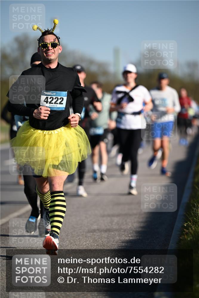 06.04.2025 - 44. Internationalen Wilhelmsburger Insellauf Dr. Thomas Lammeyer http://msf.ph/oto/7554282 06.04.2025 09:29:16 Laufen 4222 meine-sportfotos.de
