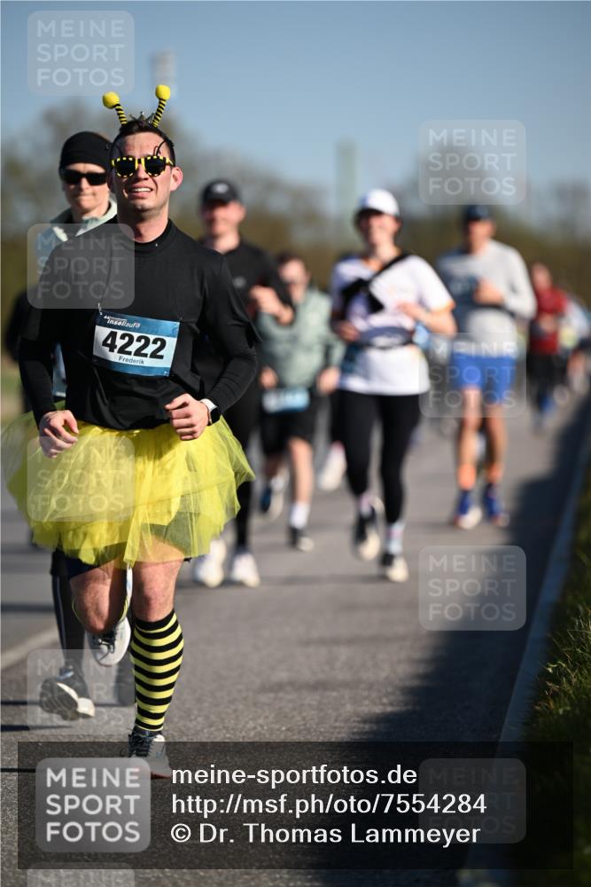 06.04.2025 - 44. Internationalen Wilhelmsburger Insellauf Dr. Thomas Lammeyer http://msf.ph/oto/7554284 06.04.2025 09:29:17 Laufen 4222 meine-sportfotos.de