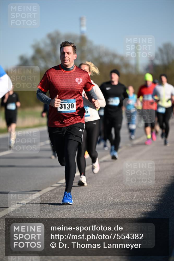 06.04.2025 - 44. Internationalen Wilhelmsburger Insellauf Dr. Thomas Lammeyer http://msf.ph/oto/7554382 06.04.2025 09:29:27 Laufen 3139, 6 meine-sportfotos.de