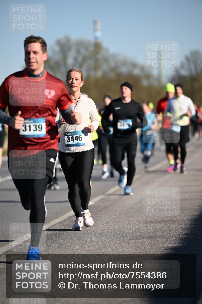 06.04.2025 - 44. Internationalen Wilhelmsburger Insellauf Dr. Thomas Lammeyer http://msf.ph/oto/7554386 06.04.2025 09:29:28 Laufen 3139, 3446 meine-sportfotos.de