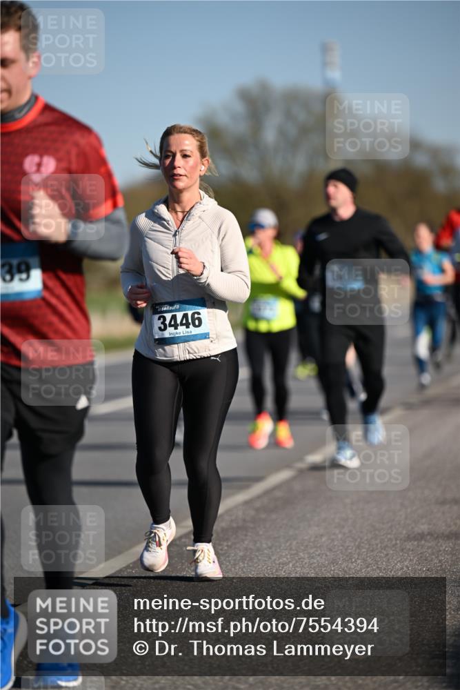 06.04.2025 - 44. Internationalen Wilhelmsburger Insellauf Dr. Thomas Lammeyer http://msf.ph/oto/7554394 06.04.2025 09:29:29 Laufen 39, 3446 meine-sportfotos.de