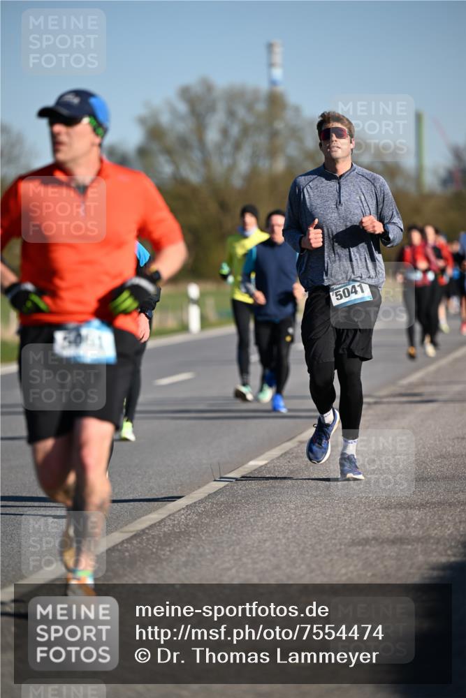 06.04.2025 - 44. Internationalen Wilhelmsburger Insellauf Dr. Thomas Lammeyer http://msf.ph/oto/7554474 06.04.2025 09:29:38 Laufen 5041 meine-sportfotos.de
