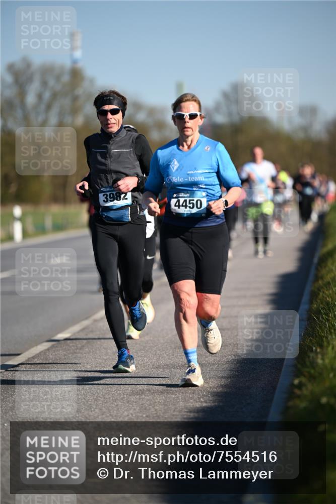 06.04.2025 - 44. Internationalen Wilhelmsburger Insellauf Dr. Thomas Lammeyer http://msf.ph/oto/7554516 06.04.2025 09:29:42 Laufen 3982, 4450 meine-sportfotos.de