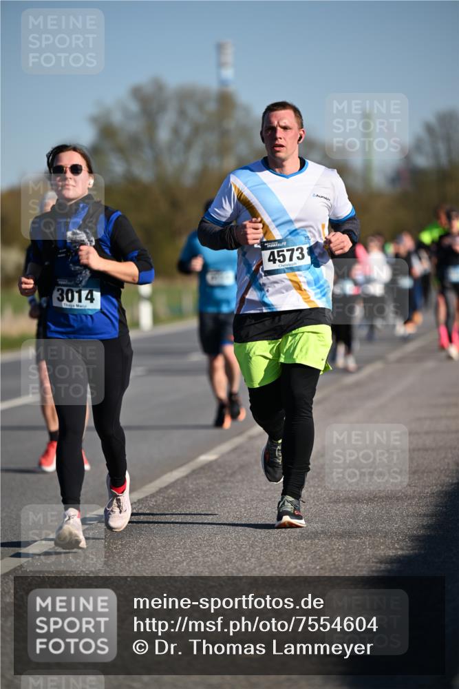 06.04.2025 - 44. Internationalen Wilhelmsburger Insellauf Dr. Thomas Lammeyer http://msf.ph/oto/7554604 06.04.2025 09:29:52 Laufen 3014, 45738 meine-sportfotos.de