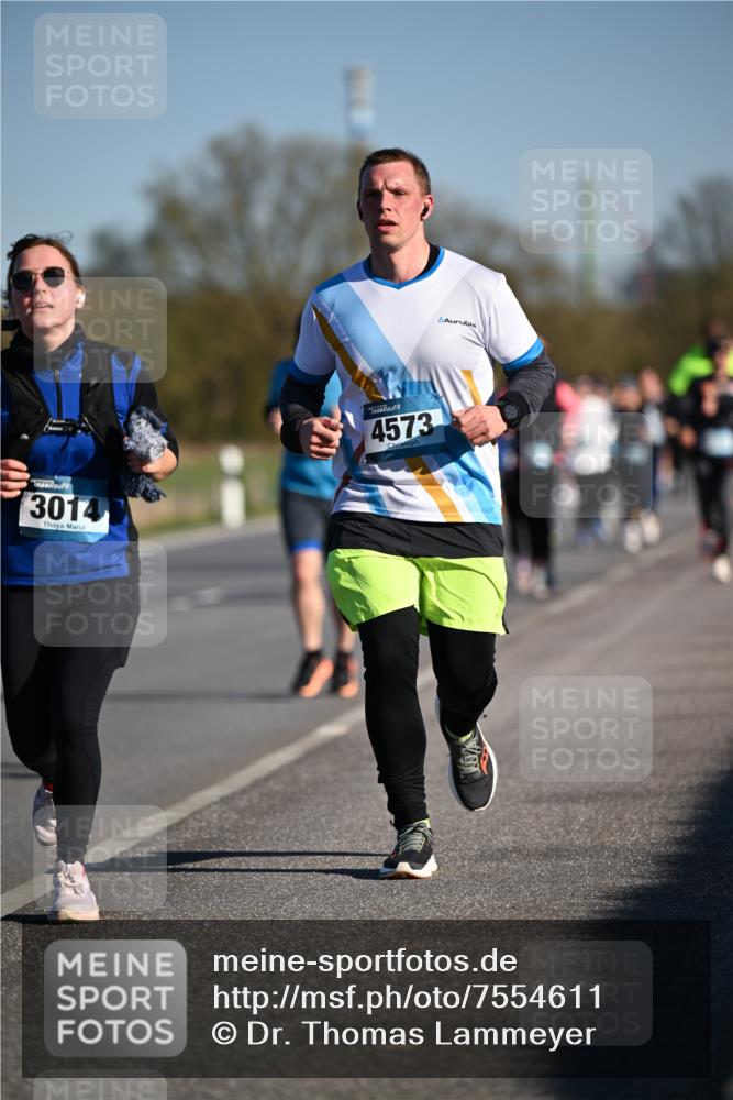 06.04.2025 - 44. Internationalen Wilhelmsburger Insellauf Dr. Thomas Lammeyer http://msf.ph/oto/7554611 06.04.2025 09:29:52 Laufen 3014, 4573 meine-sportfotos.de